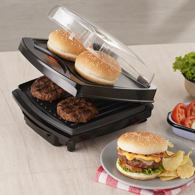 Sanduchera Kalley diseñada para preparar hamburguesas