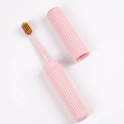 Cepillo Viajero con Estuche Pastel AYB-050 Práctico, Compacto y Portátil